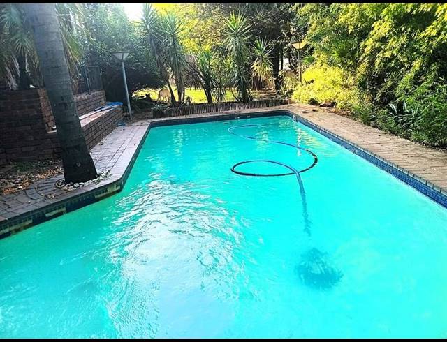 4 BEDROOM PROPERTY TO RENT IN KEW